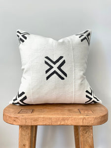 Double X Mudcloth Pillow Cover